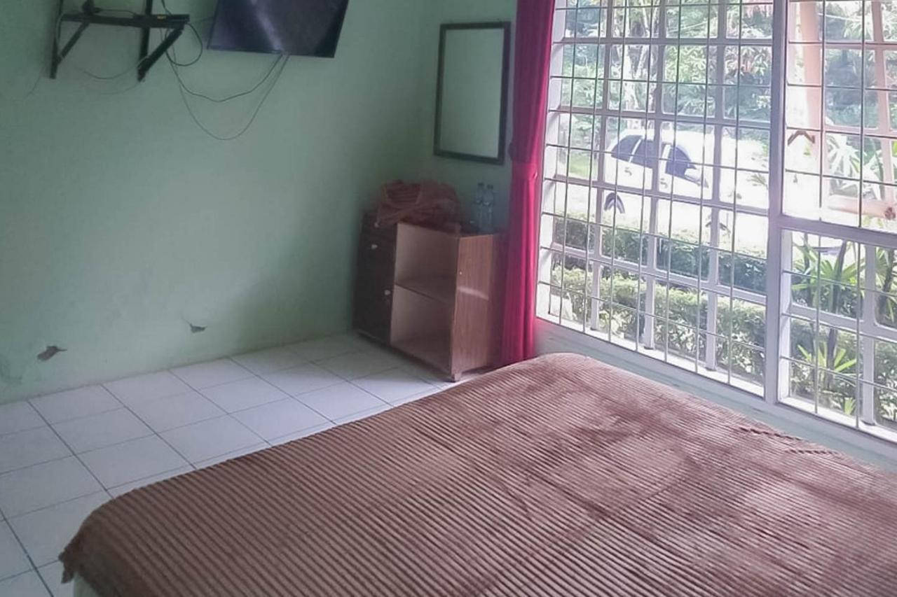 Villa Getsemani Mitra Reddoorz Sangkanurip Exterior foto